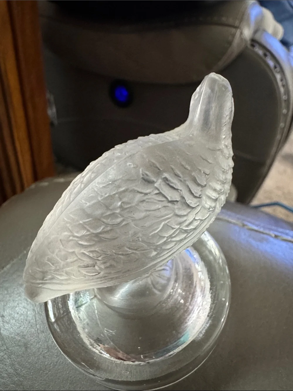 France style Crystal Quail Frosted and Clear Base Paperweight 2.5”tall